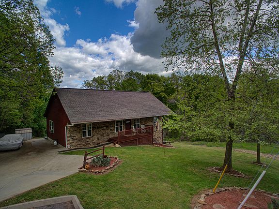 4th image of 529 Westbury Dr