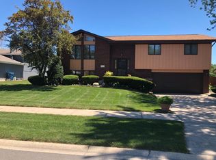 2309 Boulder Rd, Dyer, IN 46311