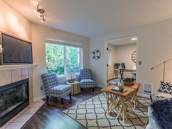 2nd image of 18501 SE Newport Way Unit K143