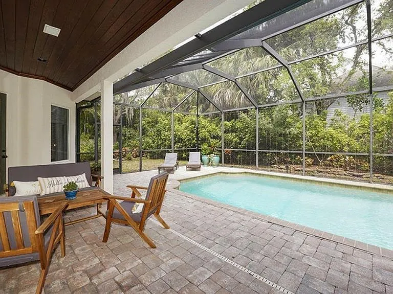 1725 Bonita Ct — Photo 47