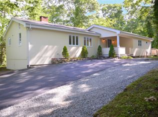 147 Winnapaug Rd, Westerly, RI 02891
