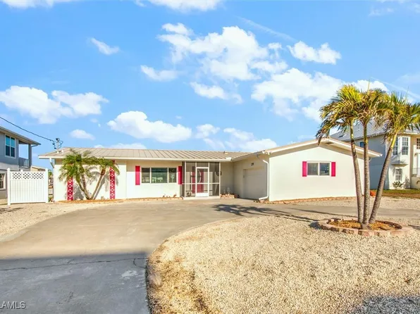 239 Ibis St, Fort Myers Beach, FL 33931