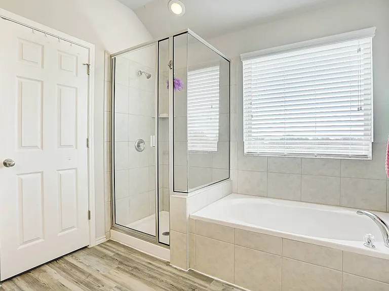 5687 Heron Dr — Photo 16
