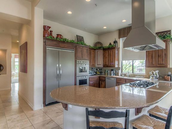 3rd image of 5700 E Canyon Crossings Dr