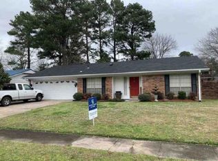 17 Mockingbird Ln, Pine Bluff, AR 71603