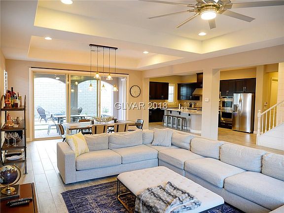 3rd image of 267 Castellari Dr