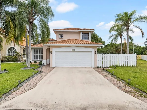 1023 Fairfax Cir W, Boynton Beach, FL 33436