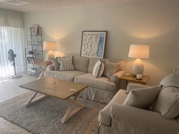 1550 Gulf Shore BLVD N #E5, NAPLES, FL 34102