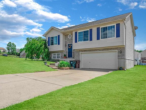2nd image of 1123 Stonewallridge Dr