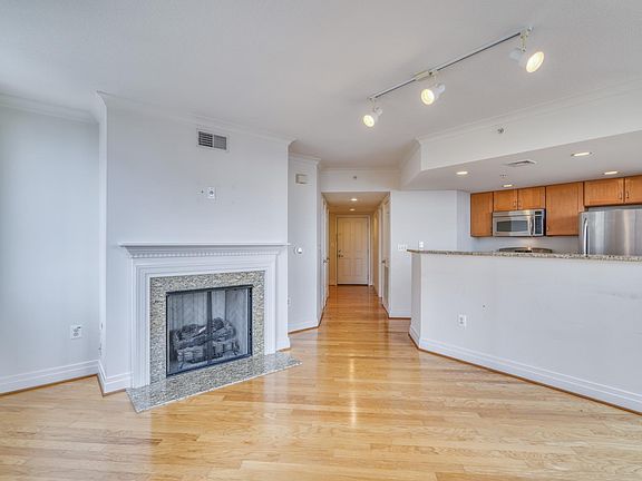 3rd image of 414 Water St Unit 1314
