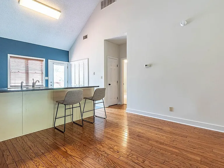 407 S Madison St #407 — Photo 7