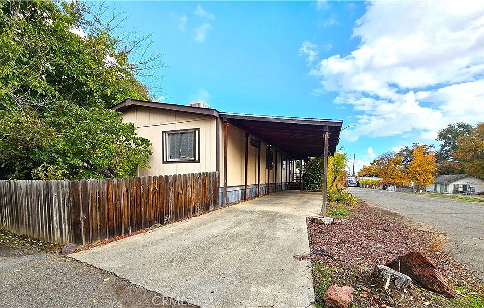 1st image of 3075 Lakeshore Blvd Unit 21