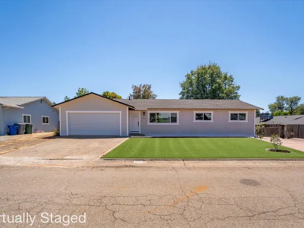 1125 Lorraine Dr, Redding, CA 96002