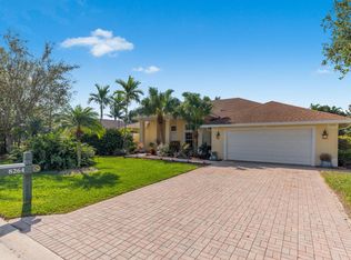 8264 SW Skipper Dr, Stuart, FL 34997