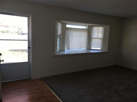 5th image of 10037 Dellridge Ln