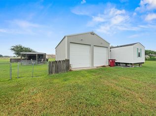 513 Mulberry St, Matagorda, TX 77457