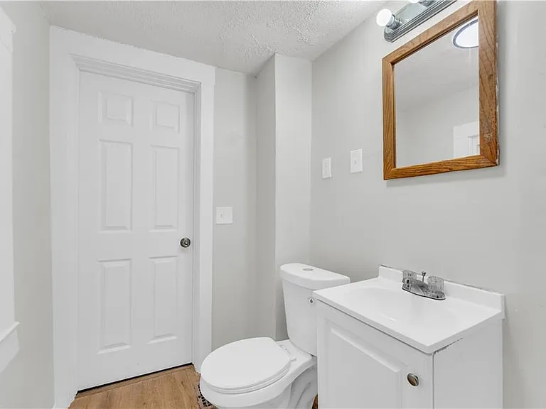 242 Orchard Ave #242 — Photo 5