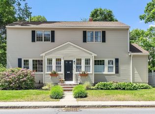 4 Pleasant View St, Methuen, MA 01844
