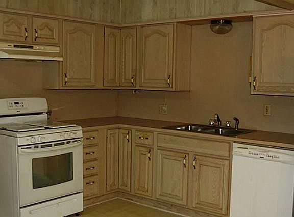 2nd image of 1725 Fannin St