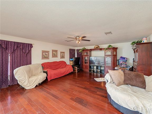 4th image of 12813 Quirin Dr
