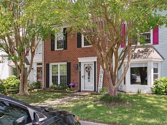 5th image of 306 Arabian Cir