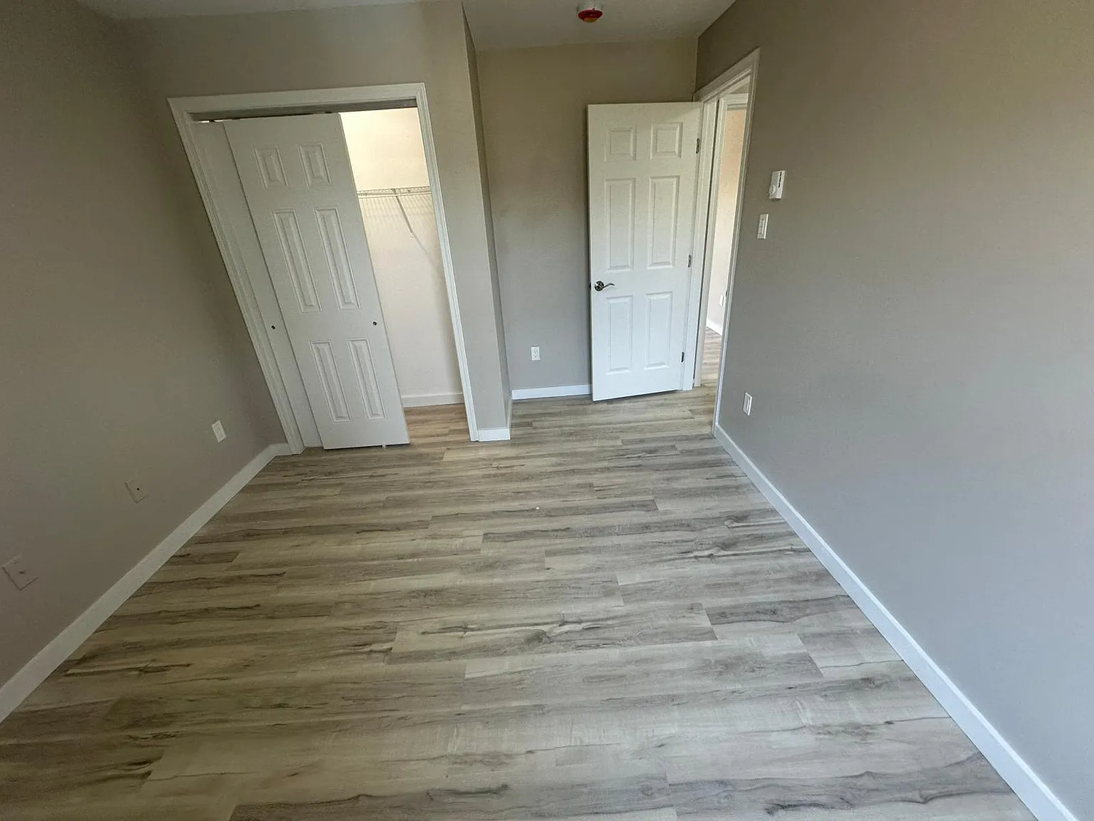 3 bed, 1200 sqft, $2,550 — Photo 4