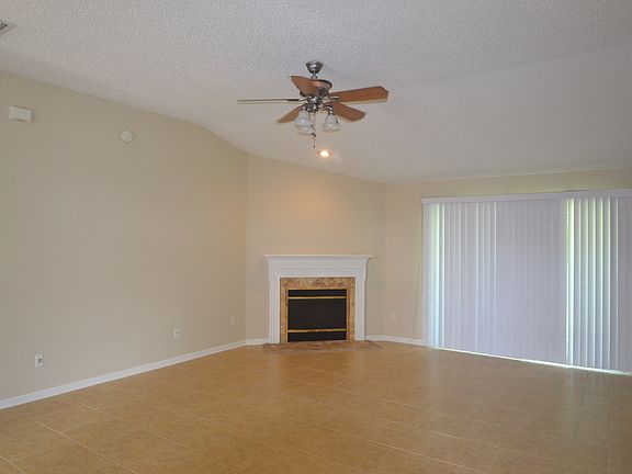 5th image of 6309 Lake Plantation Dr