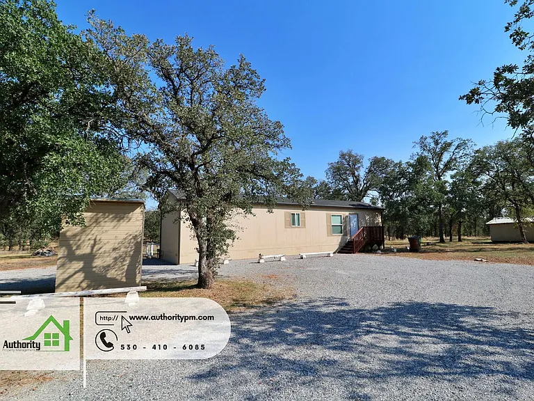 21311 Old 44 Dr — Photo 2