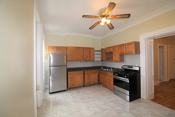 Rented by Compass | media 9