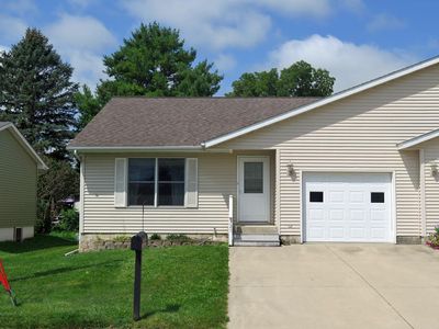327 N Mill St, Decorah, IA, 52101