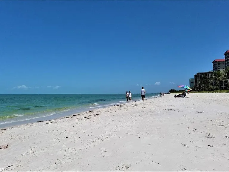 10475 Gulf Shore Dr #114 — Photo 3