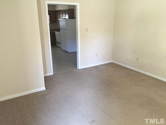 2nd image of 9A N Sussex Dr