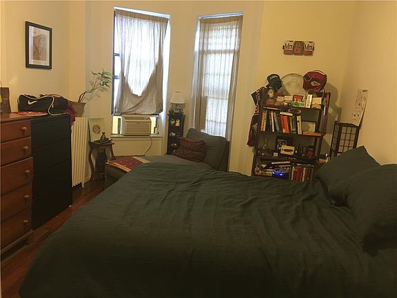 3rd image of 336 14th St APT 3R