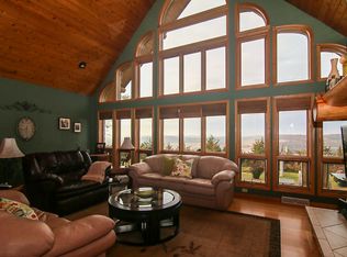 W10905 Thistledown Dr, Lodi, WI 53555