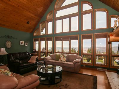 W10905 Thistledown Dr, Lodi, WI, 53555