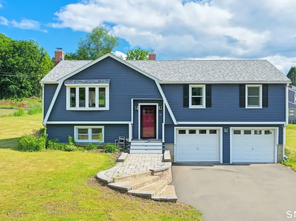 66 Roarke Road, North Haven, CT 06473