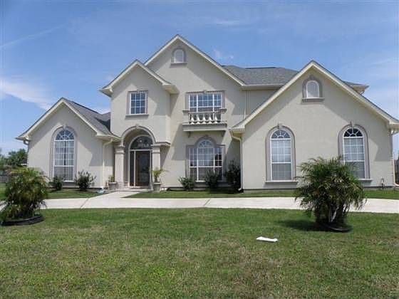 1st image of 3625 Lake Timberlane Dr