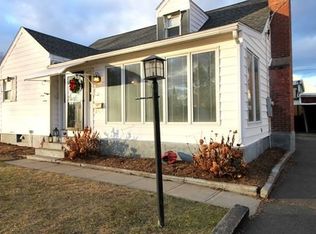 37 Sherwood Ter, Holyoke, MA 01040