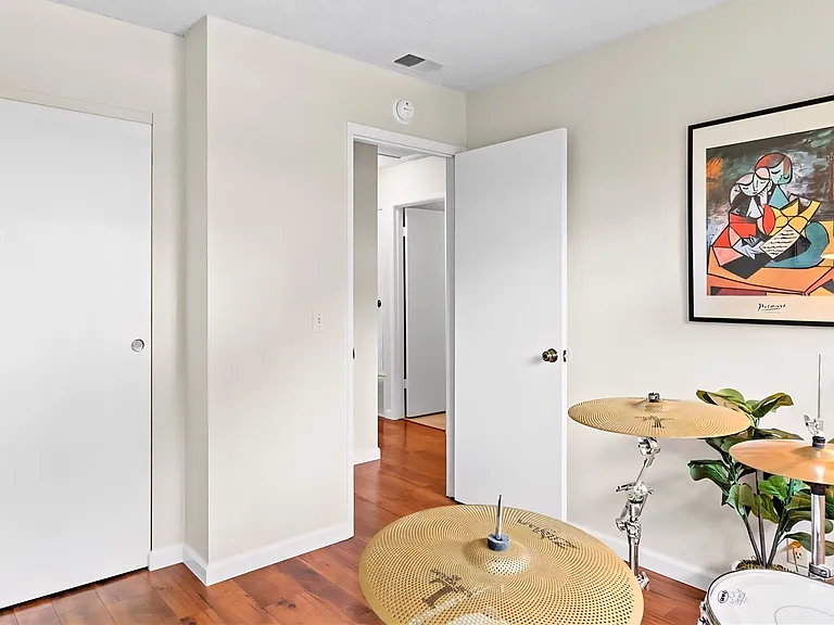 2535 Twin Creeks Dr — Photo 8