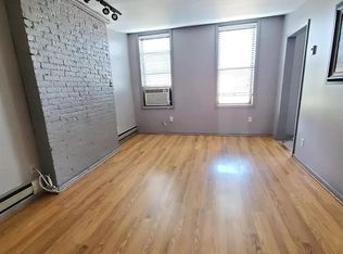 126 Adams St #3R, Hoboken, NJ 07030