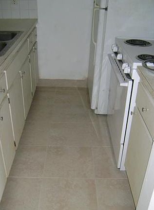 5th image of 525 Hunter St APT 2