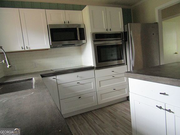 4th image of 5540 Bacon Ave