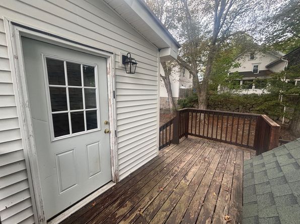 25 Lang St