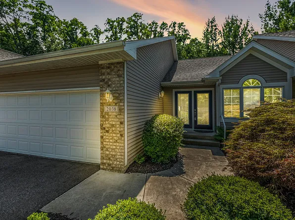 2038 Blue Bell Way NW #47, Grand Rapids, MI 49504