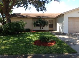 906 Pine Ridge Cir E, Brandon, FL 33511