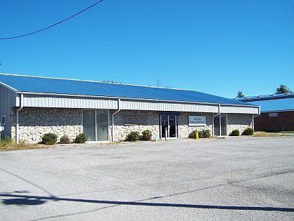 1st image of 310 W Plaza Dr