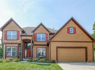 2429 SE 6th St, Lees Summit, MO 64063