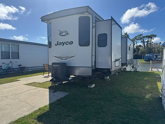 3rd image of 6830 Hachem Dr #7