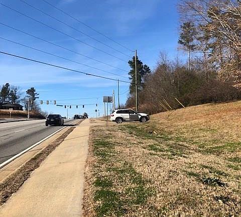 5th image of 4431 Winder Hwy