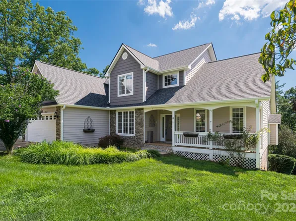 8 Scarlet Rdg, Weaverville, NC 28787